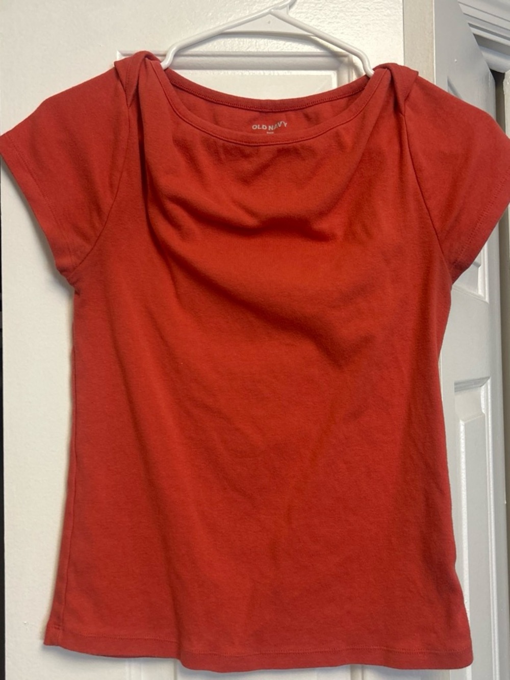 Old Navy Red Short Sleeve Scoop Neck Tee